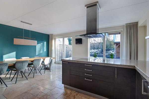 Medium property photo - Franklinhage 3, 8302 WD Emmeloord